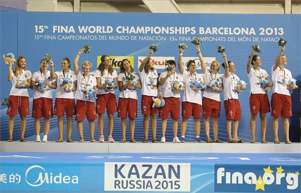 Fotó: felálltak a dobogóra a bronzérmes női vízilandások