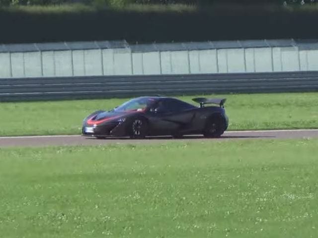 Mit keres a McLaren csúcsgépe a Ferrari saját tesztpályáján? - videó