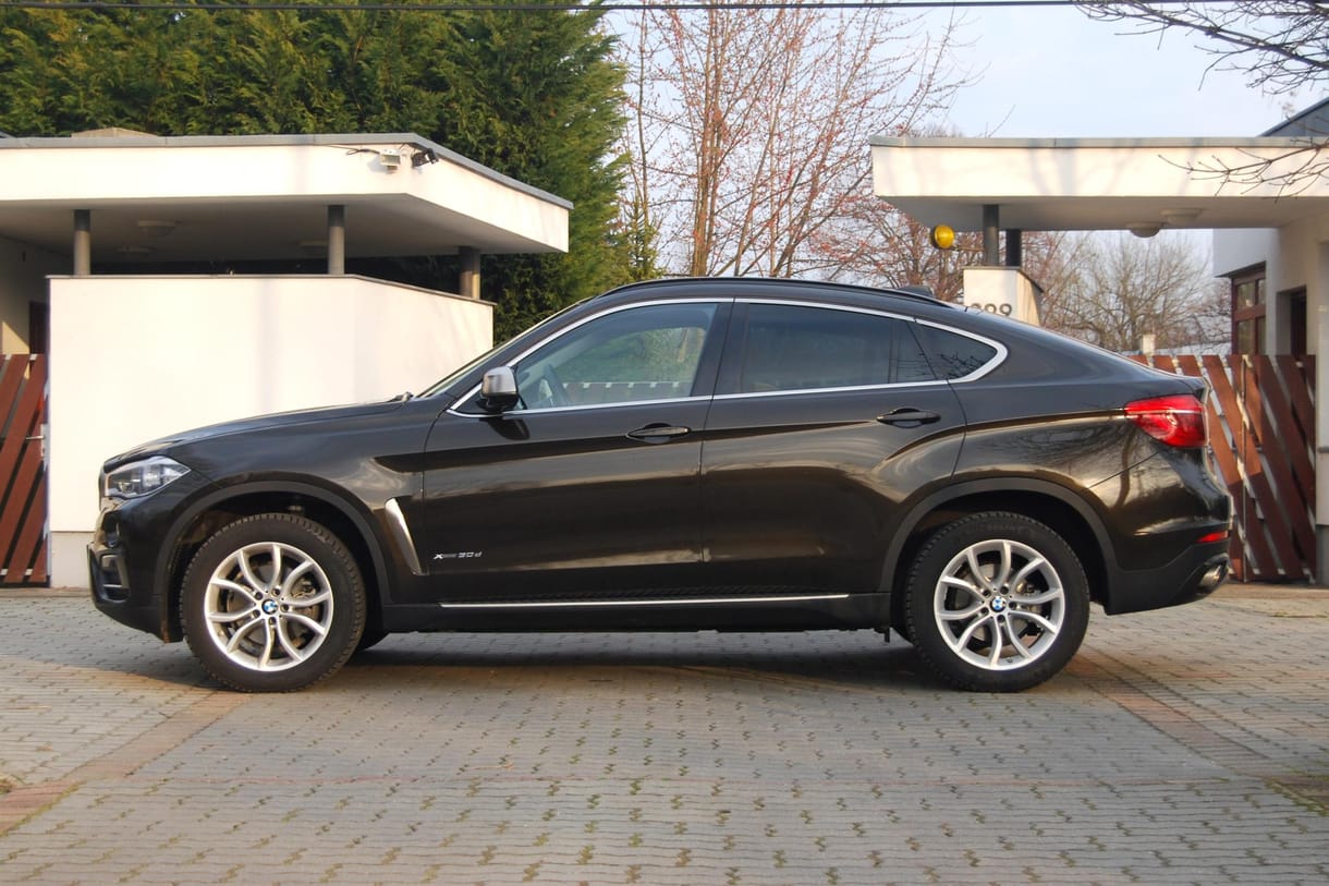 Nem kell az álszerénység – BMW X6 xDrive30d teszt