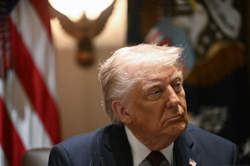 Trumpcesszió: terv is van az elnök tombolása mögött, vagy csak gödörbe kormányozza az USA-t?