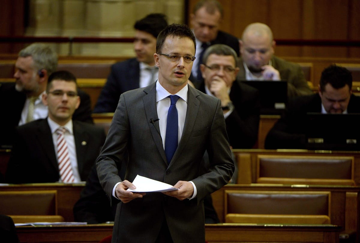Szijjártó: Kurdisztánban vethetnék be a magyar katonákat az Iszlám Állam ellen