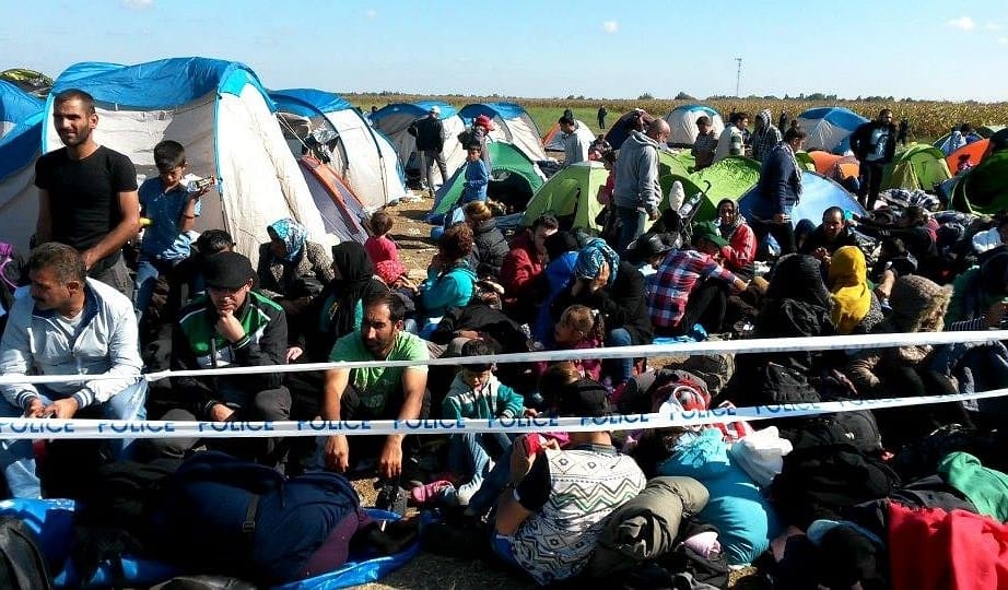 Feladták a rendőrök a menekültek regisztrációját?