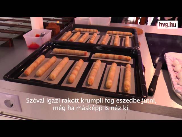 Videó: Így lesz a rakott krumpliból rackotth croomply