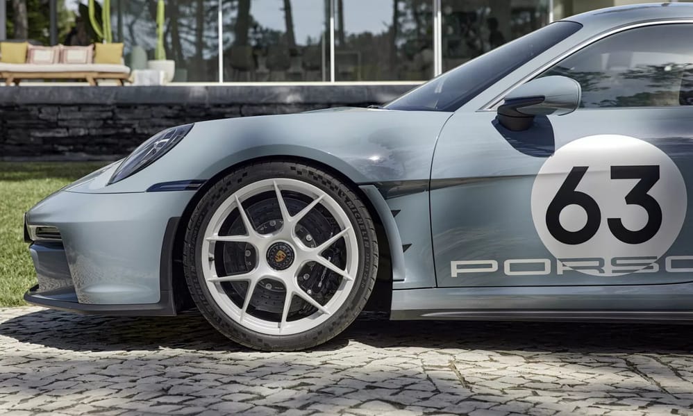 Méregdrága élményautó a legújabb limitált Porsche 911