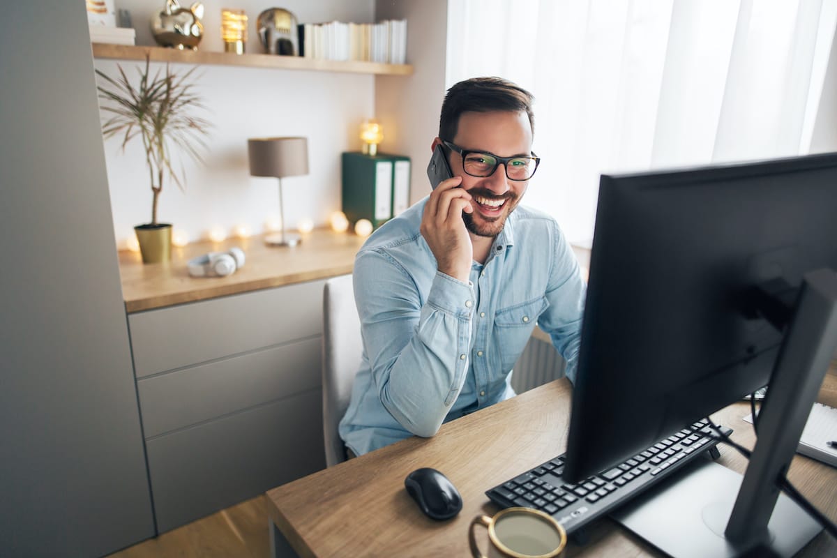 A home office még jó pár évig velünk marad, a vonalas számok a mobilon is csöröghetnek