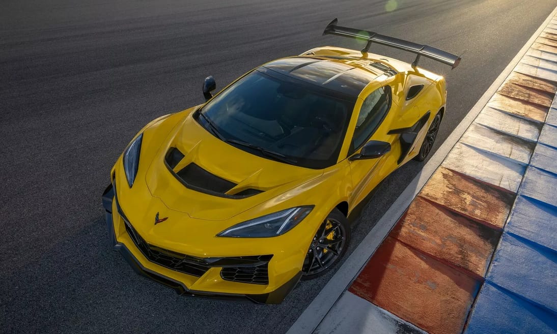 Puskagolyóként lő ki a rekordgyors új Corvette
