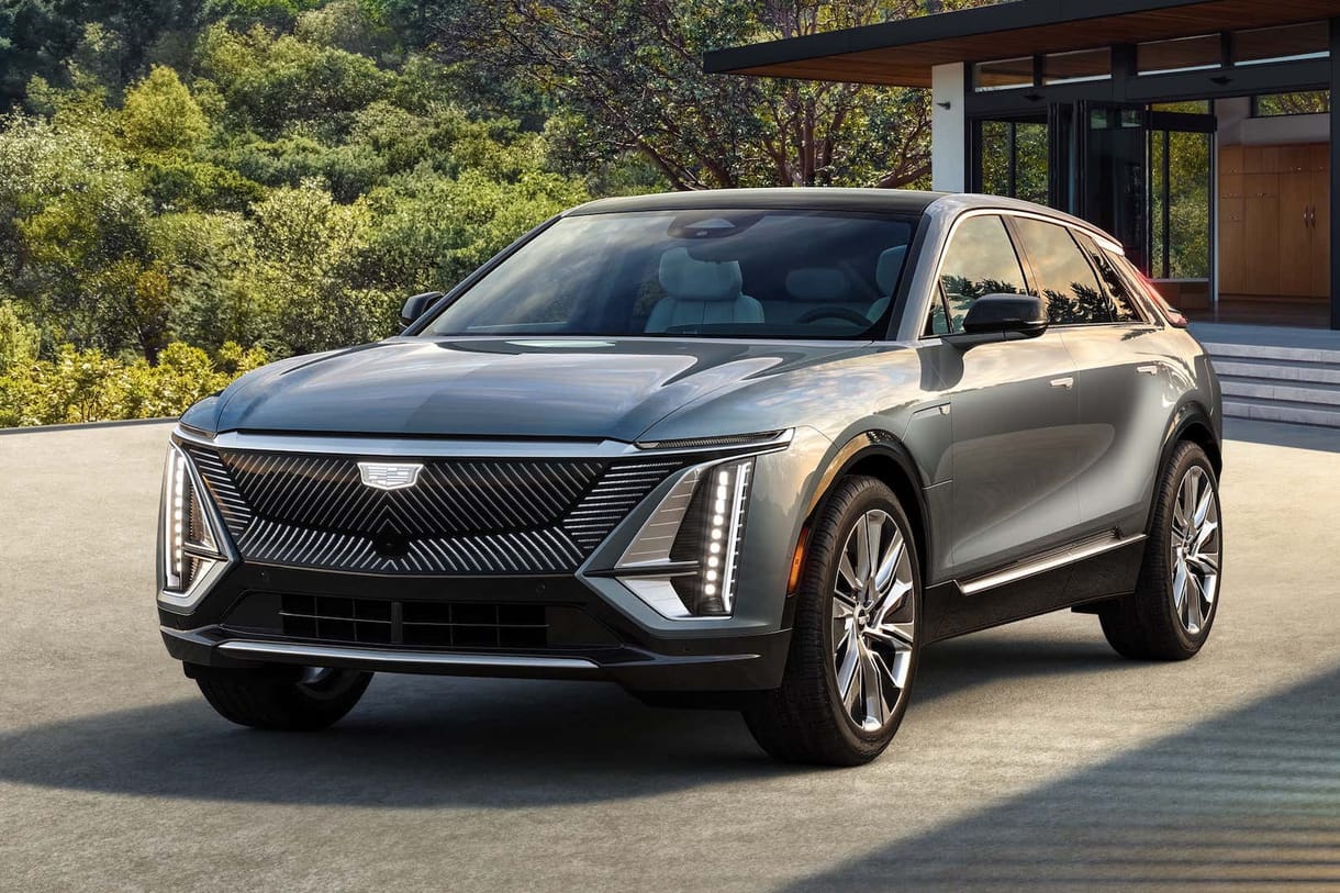 A Cadillac is újított az emblémáján