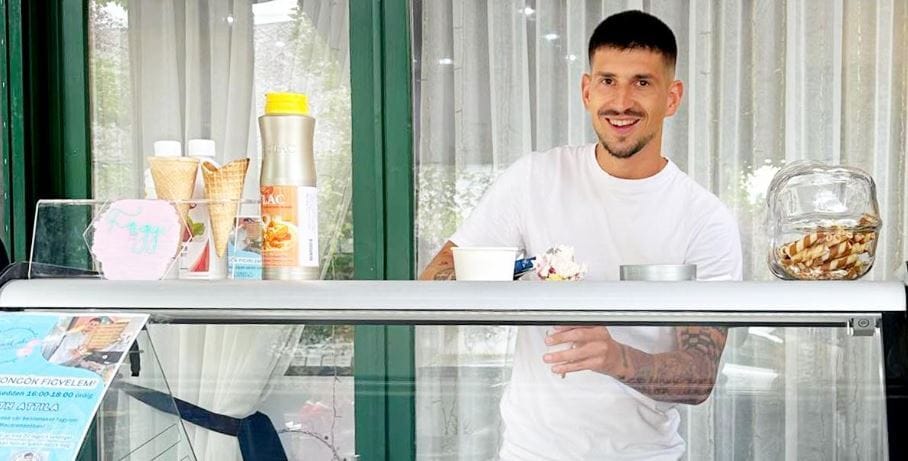 Fagylaltosnak állt be a Magyar Kupa-győztes focista