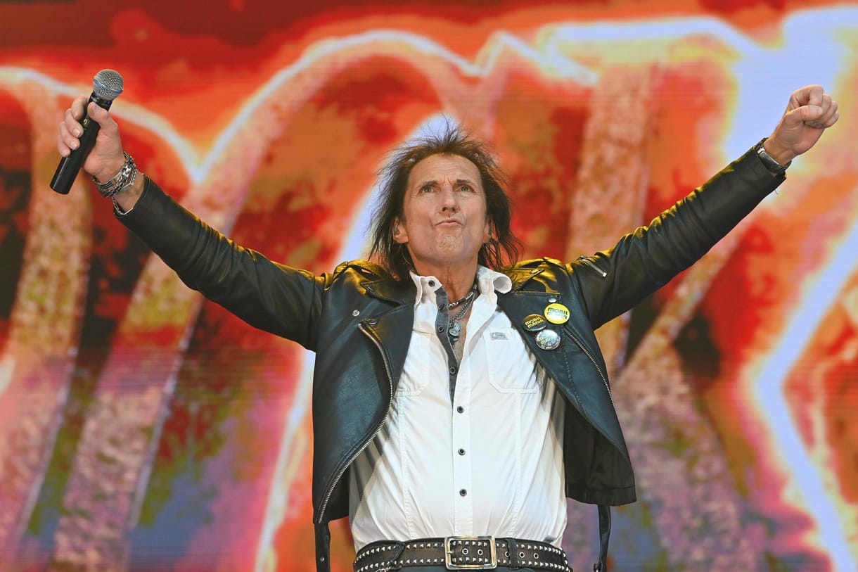Kórházba került a magyar rocklegenda, lehet, hogy többet nem tud zenélni