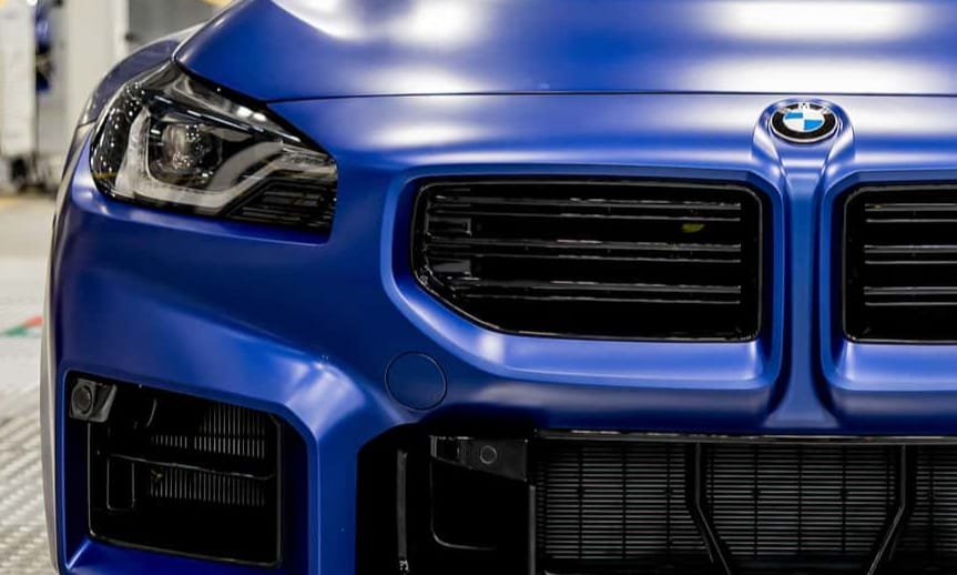 Igazi benzingőzös ínyencség a BMW limitált szériás új M2-ese