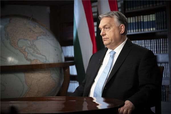 Orbán Viktor: Donald Trump egy legenda