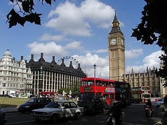 A nyári húsvét még a Brexitet is enyhíti