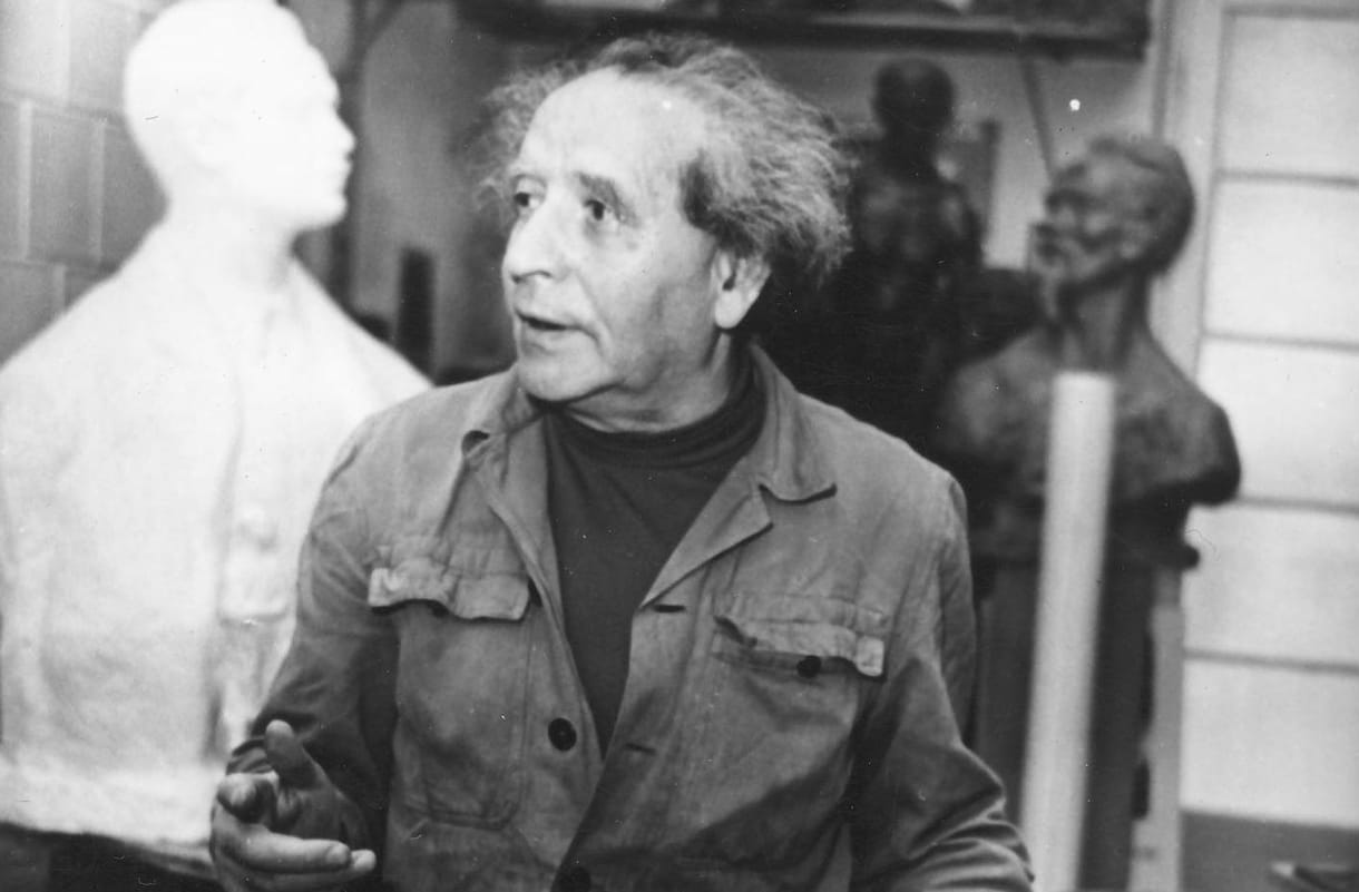 Az anyatejjel szívta magába a baloldaliságot a közgázos Marx-szobor alkotója