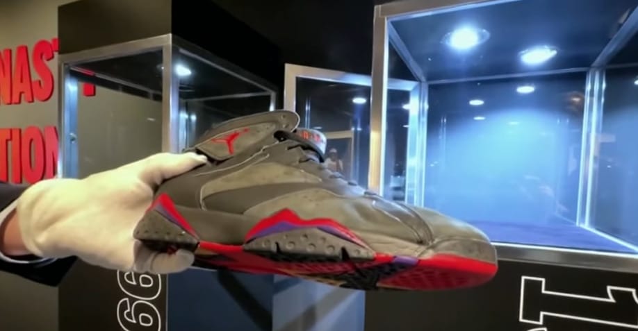 Brutális összegért kelt el hat cipő, melyeket Michael Jordan a hat bajnoki győzelmekor viselt