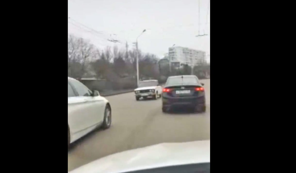 Ezt az őrült Zsigulit még a nagy Elon Musk is lájkolta