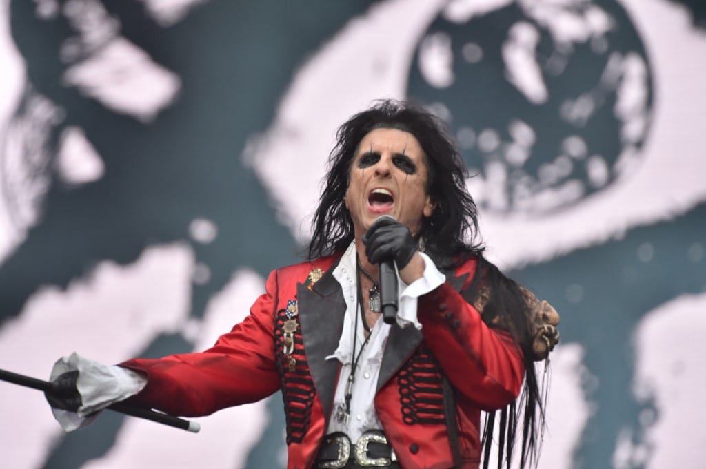 Alice Cooper elárverezi a születésnapi ajándékát: egy Warhol-képet