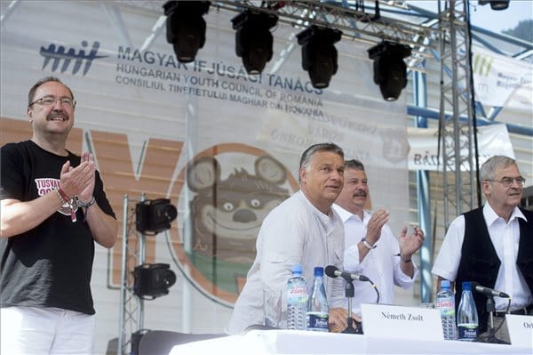Orbán megtartotta a tavalyi outfitet