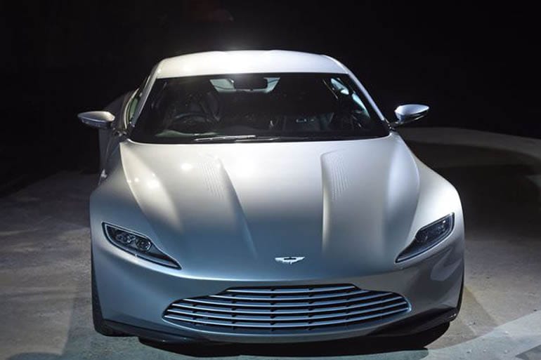 Bemutatták James Bond új autóját – összesen tízet kap belőle a világ