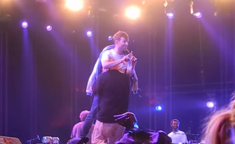Ötórányi koncert után sem lehetett leszedni a színpadról Damon Albarnt