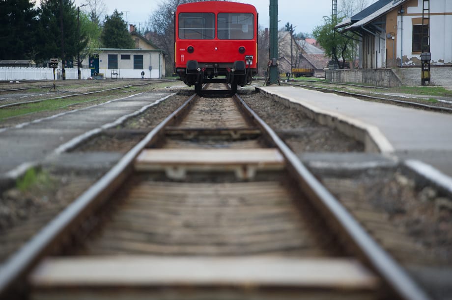 Kalauzpanasz: inkább éjjel Harlemben, mint egy magyar vonaton