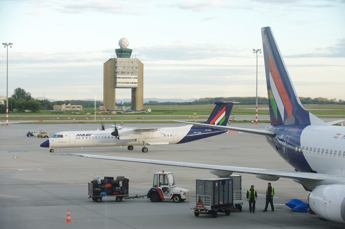 Polgármesterek szállnak szembe a Budapest Airport Zrt-vel a zaj miatt