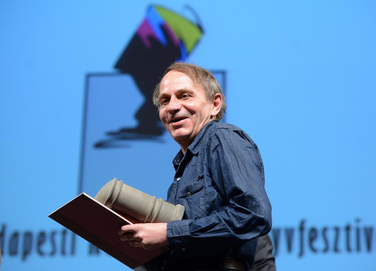 Kiosztotta a környezetvédőket Houellebecq, a könyfesztivál díszvendége