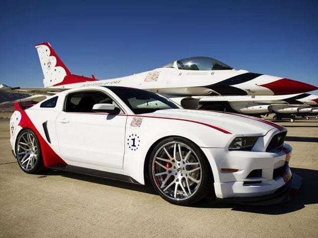 Vadászgépesre szabták a Ford Mustang GT-t - fotók