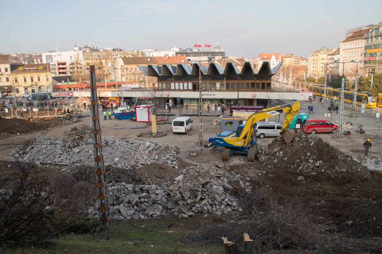 Még találhatnak emberi maradványokat a Széll Kálmán téren