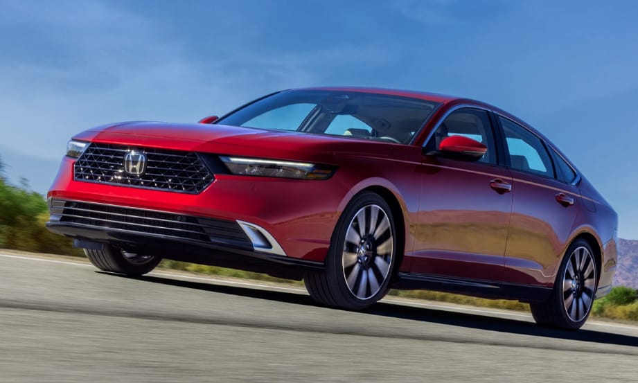 Itt a teljesen új Honda Accord