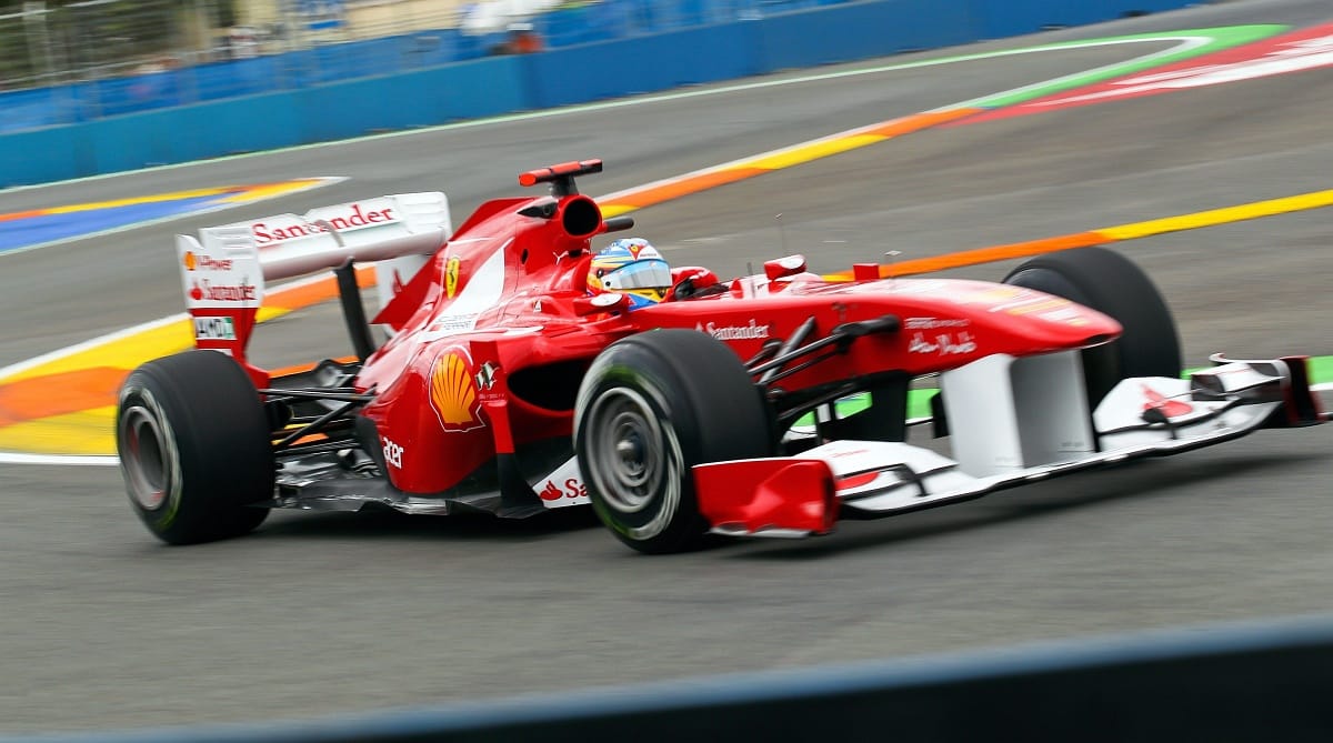 Alonso nyerte a Brit Nagydíjat