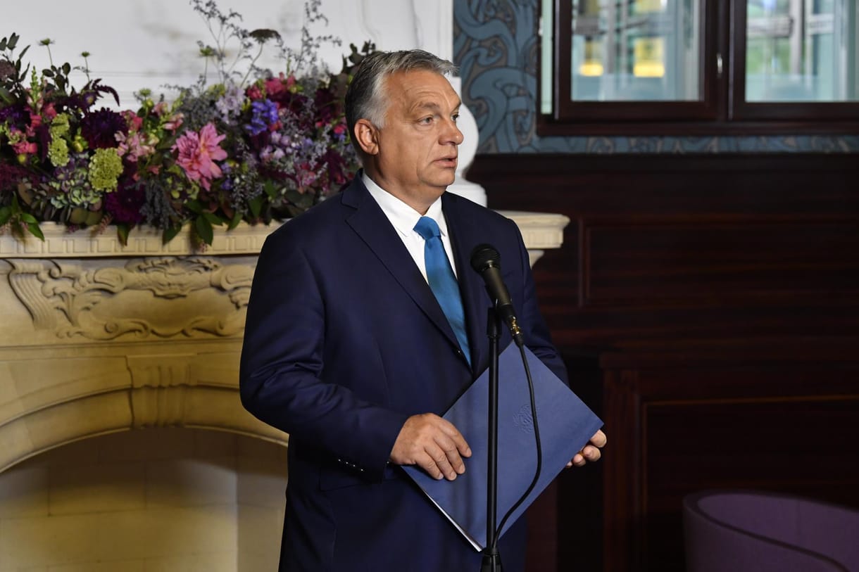 A vasárnapi szerencsi választásra is üzent Orbán Viktor a Kertész Imre Intézet átadásán
