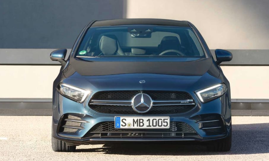 Hivatalos: itt a 306 lóerős Mercedes-AMG A35 szedán