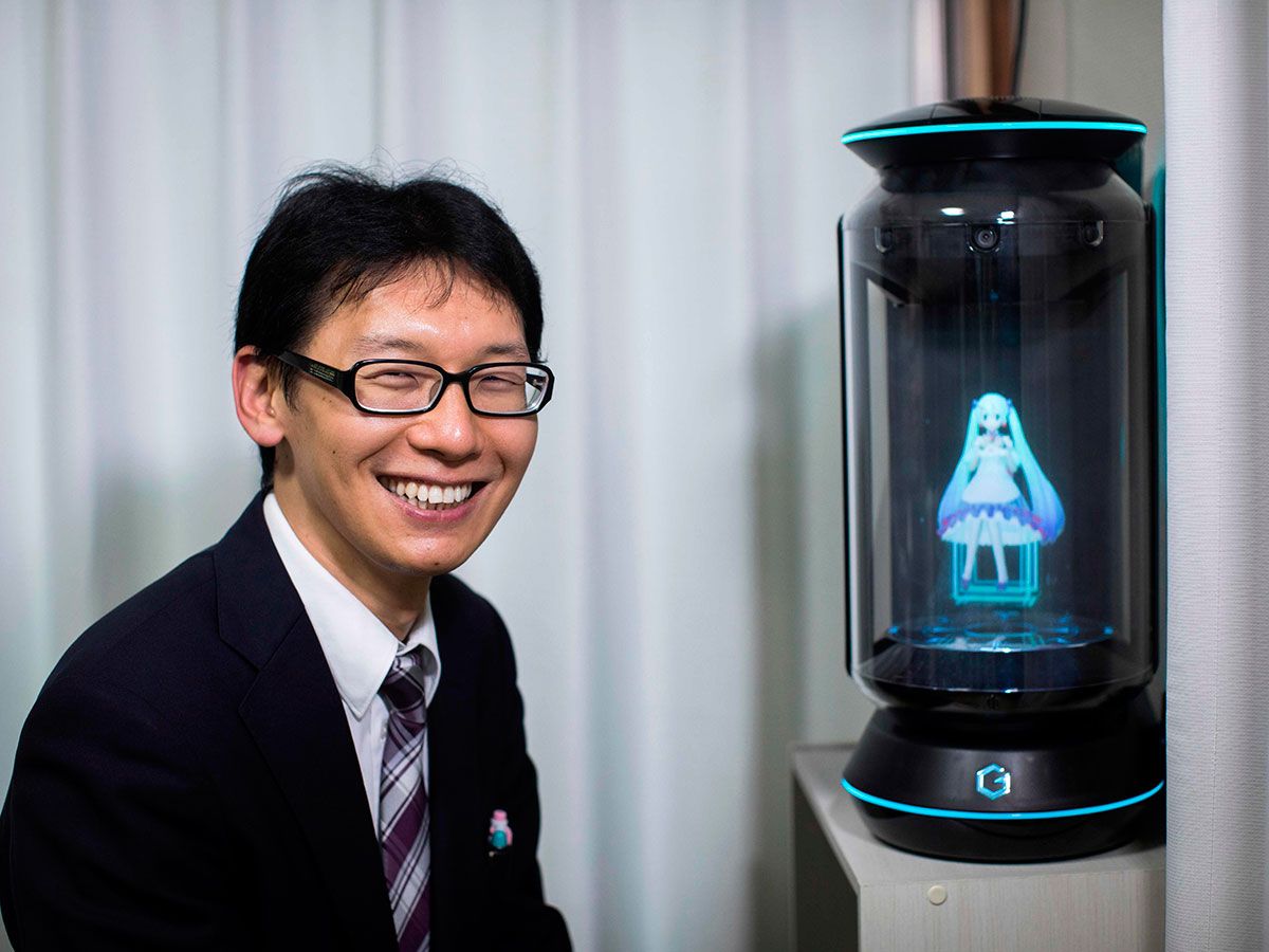 Hologramot vett feleségül egy japán férfi