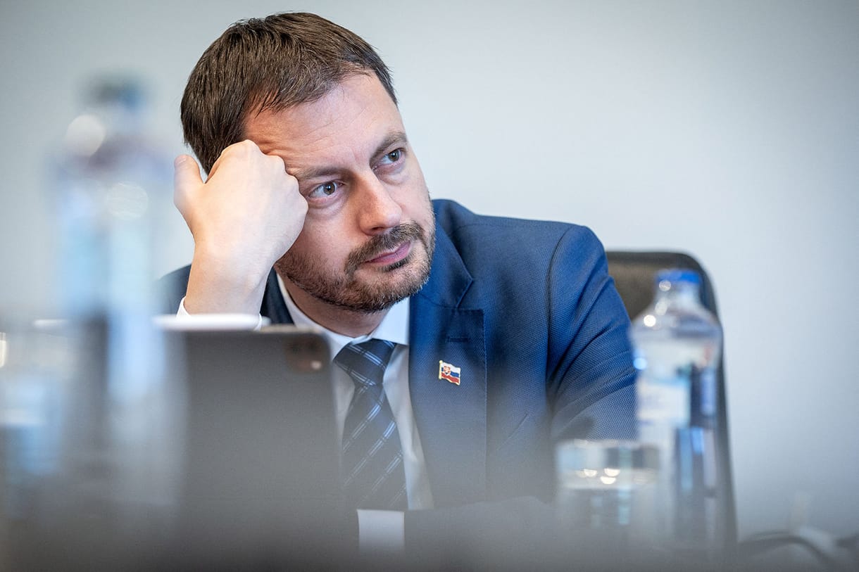 Karanténba kell vonulniuk hétfőtől az oltatlanoknak Szlovákiában