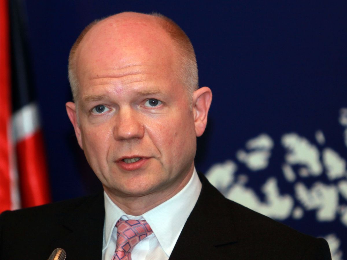William Hague: Ha a Nyugat tétovázik, újból felrobban a Balkán