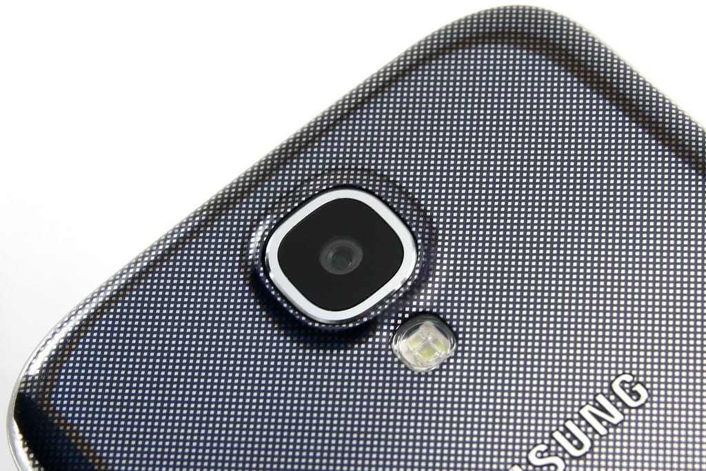 16 megapixeles mobilt ad ki a Samsung