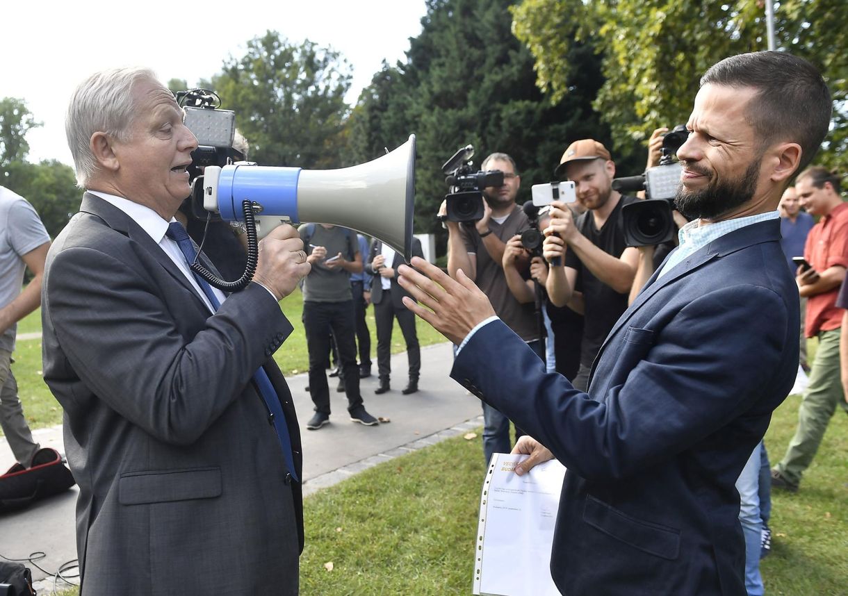 Az útkereső Fidesz és a letolt gatyával álló politikusok után mi jön? 