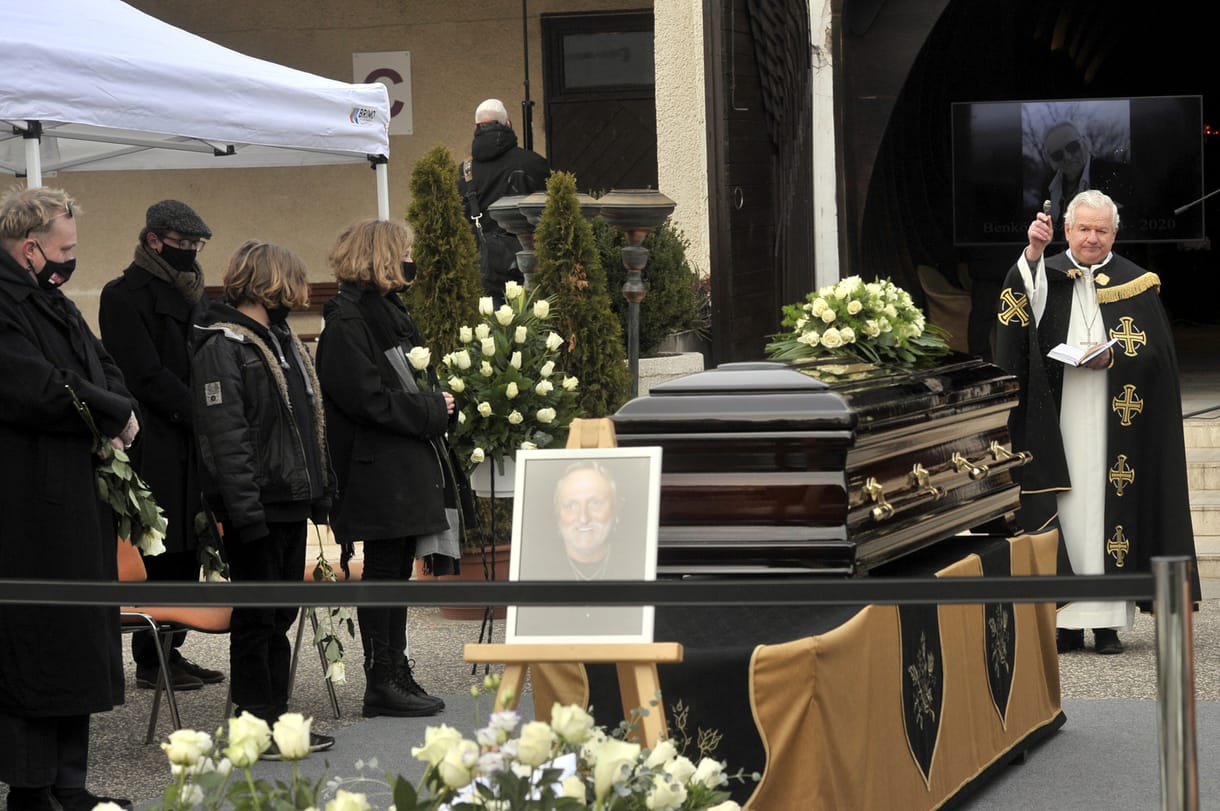 Végső búcsút vettek Benkő Lászlótól