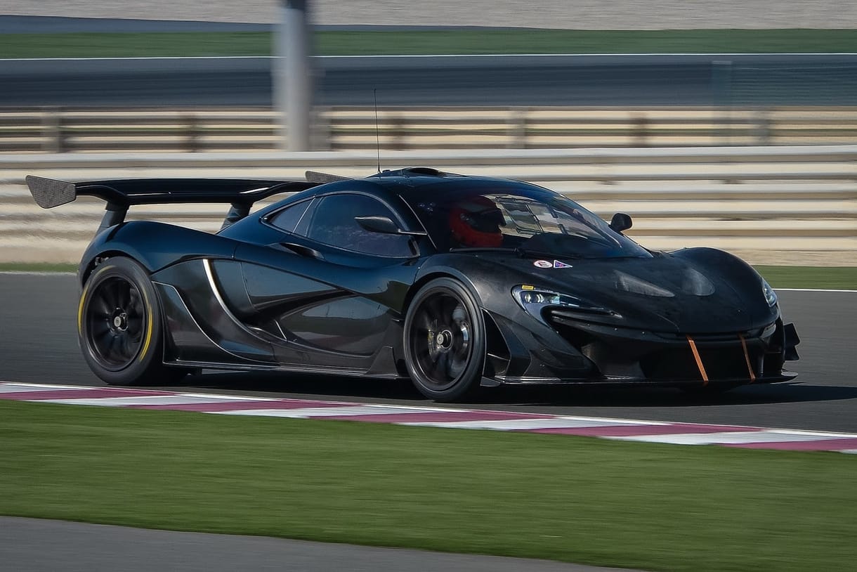Gyártásra kész a McLaren eddigi legerősebb autója - fotók
