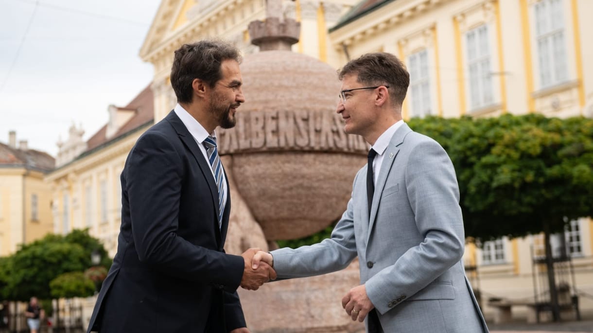 A társulat mást akart, mégis Dolhai Attila lesz a székesfehérvári színház igazgatója
