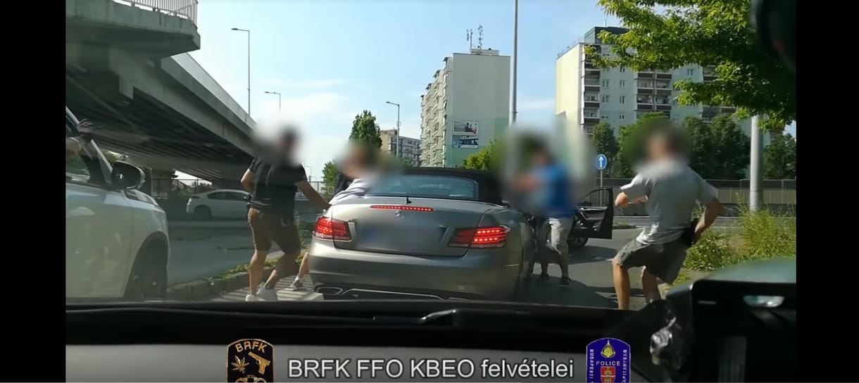 Filmszerű videót közölt a rendőrség a zuglói díler lekapcsolásáról