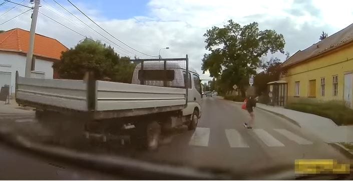 Újabb videó: civil autósok miatt tudták elkapni a szabálytalankodókat