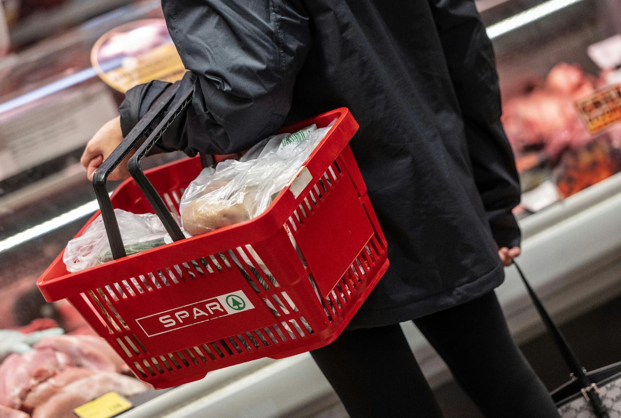 Zsarolásra alkalmas fegyvert adott a kereskedők kezébe az árrésstop