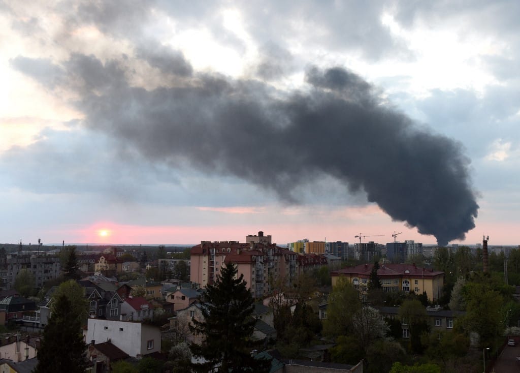 Lángokban a krími hajógyár egy ukrán rakétatámadás után