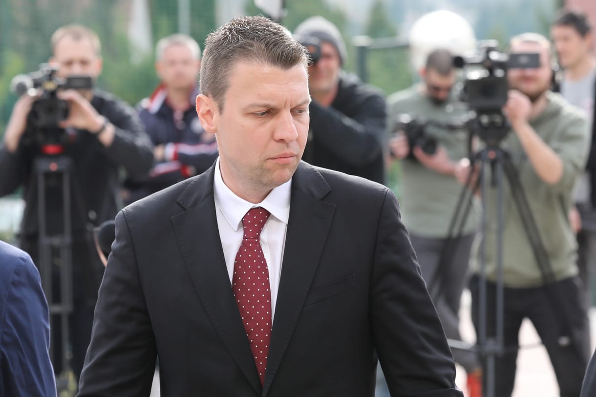 Távozik Menczer Tamás külügyi államtitkár, inkább a Fidesz kommunikációs igazgatója lesz 