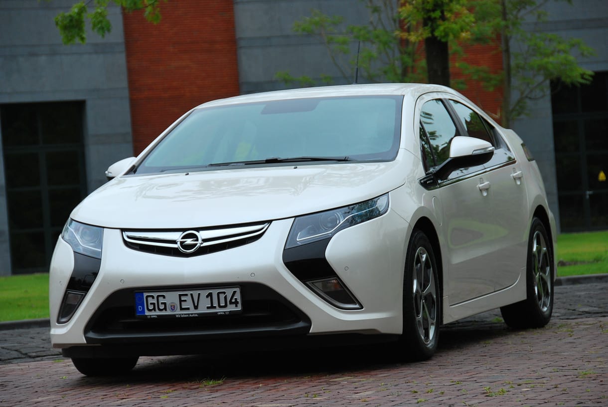 Az Opel Ampera lett az év tesztautója 2011-ben