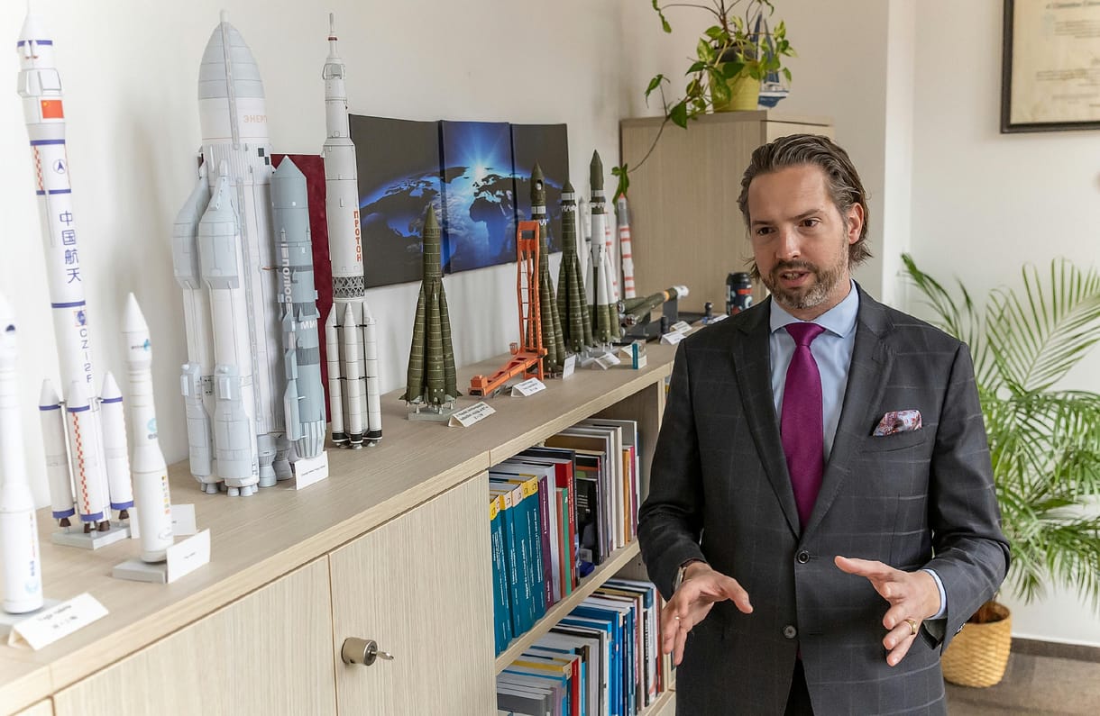 Bartóki-Gönczy Balázs világűrjog-szakértő: Van keresnivalónk a Mars-misszióban 