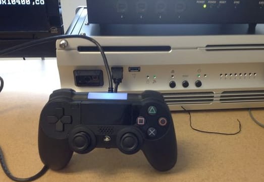 Kiszivárgott fotón a PlayStation 4 kontrollere