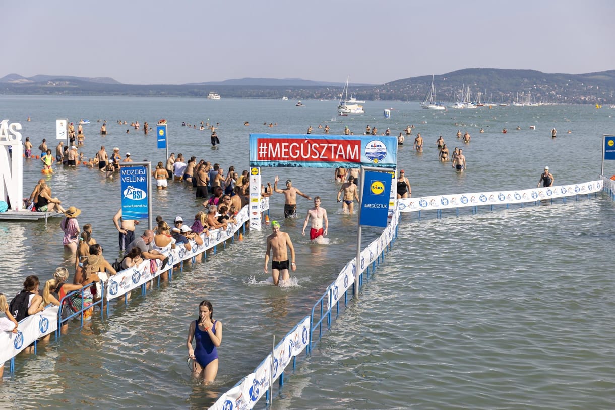 Vasárnap megtartják a Balaton-átúszást, de csak tapasztalt úszókat várnak
