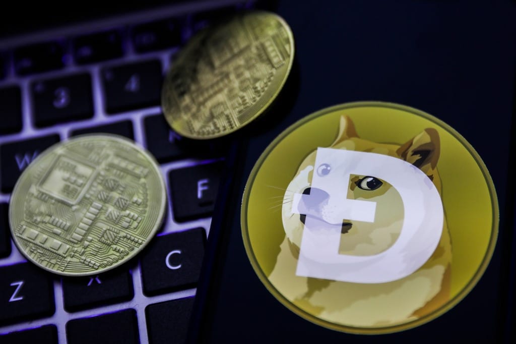 Elon Musk most a bitcoint lökte az égbe